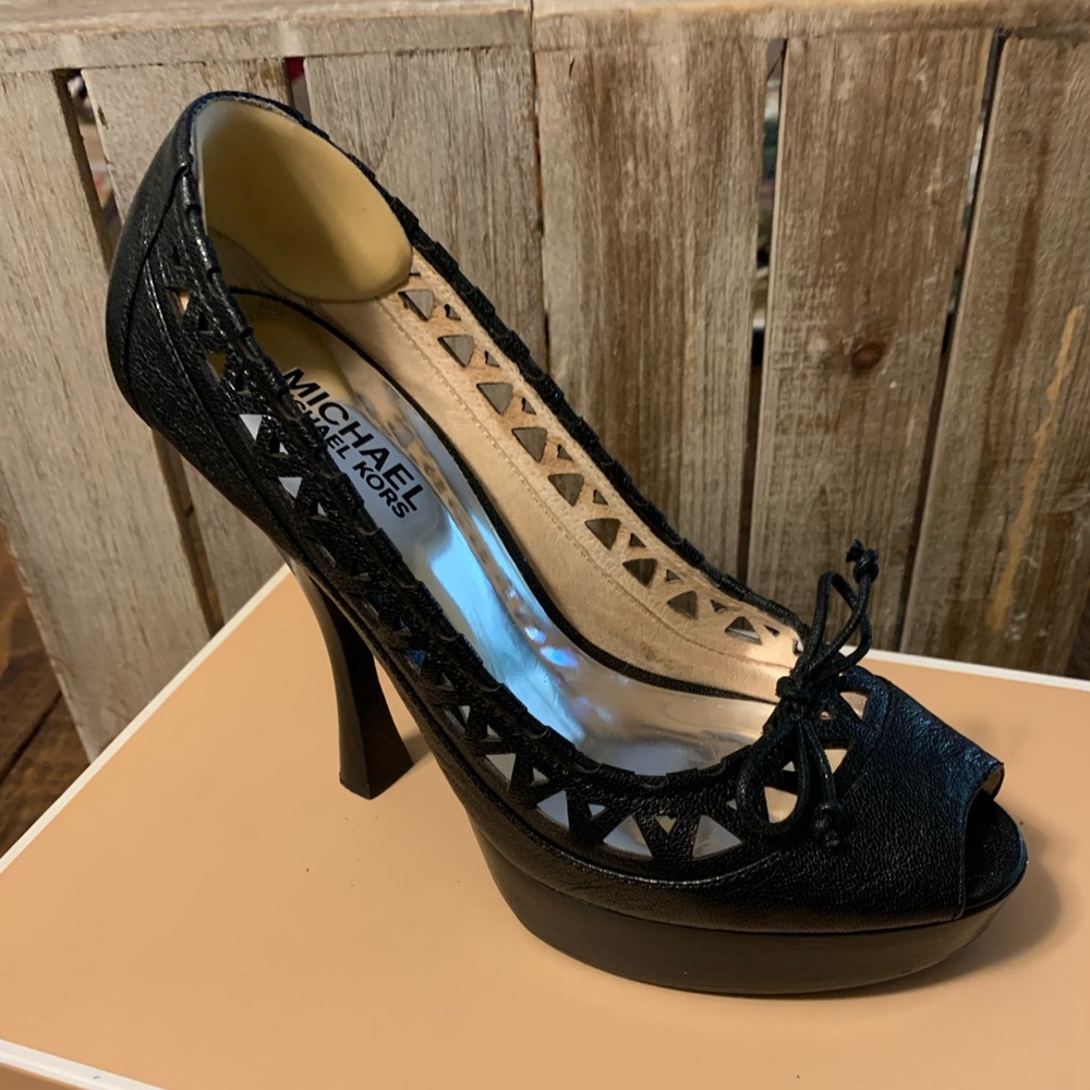 Michael Kors Leather Platformed Heels 👠